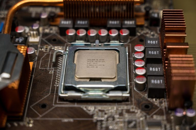 India's Chip Startups Shift From Tape-Out to Commercial Products 2 Circuit board, chip, electronics, and cpu